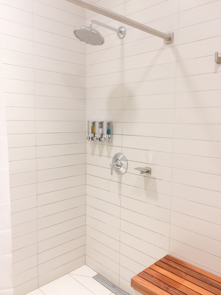 Private showers at Amtrak's Metropolitan Lounge in Chicago